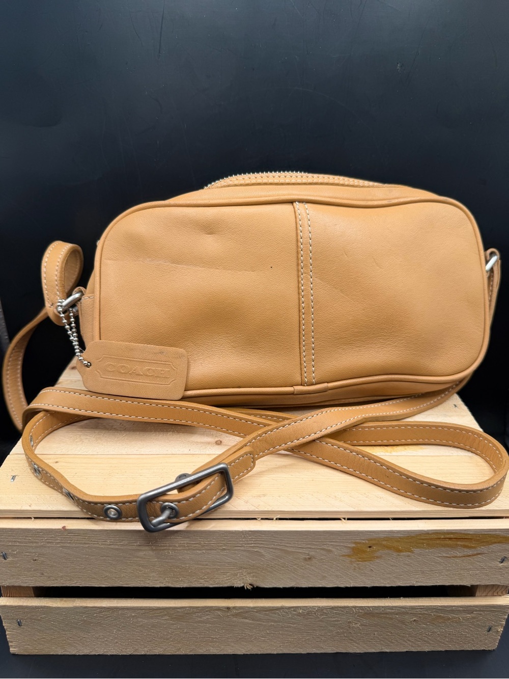 Vintage Coach M2P-9589 Tan Glove Tanned Leather Crossbody Shoulder Bag USA Era - Picture 1 of 9